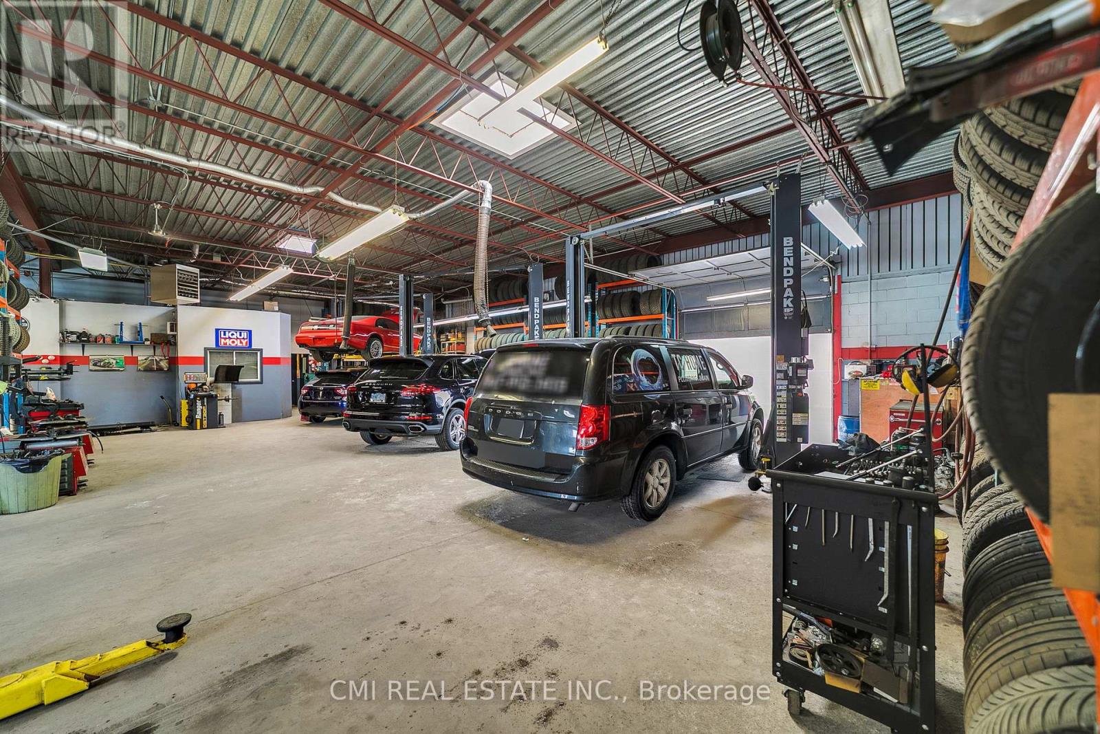 2 - 60 Industrial Road Property Photo 20