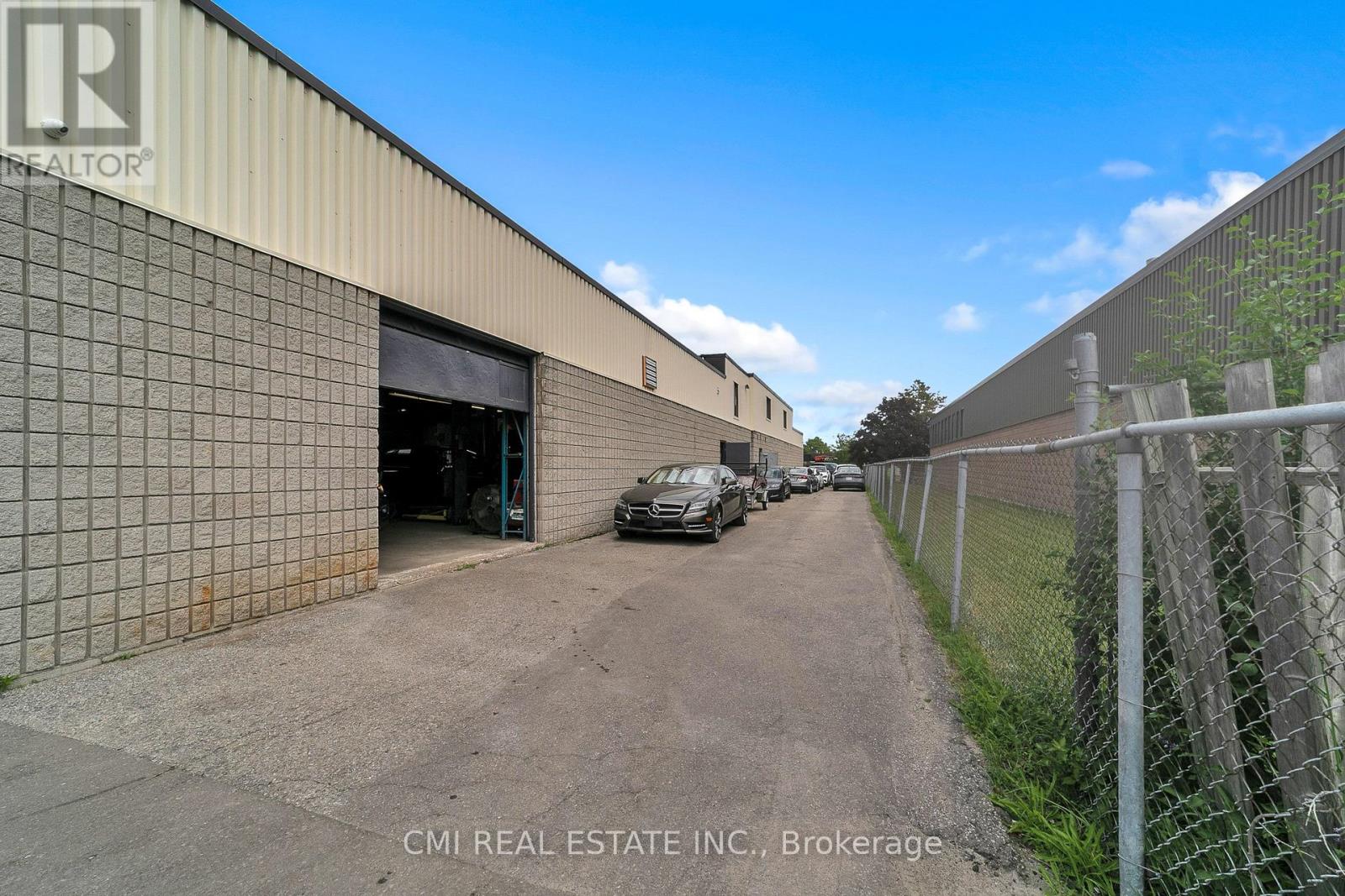 2 - 60 Industrial Road Property Photo 32