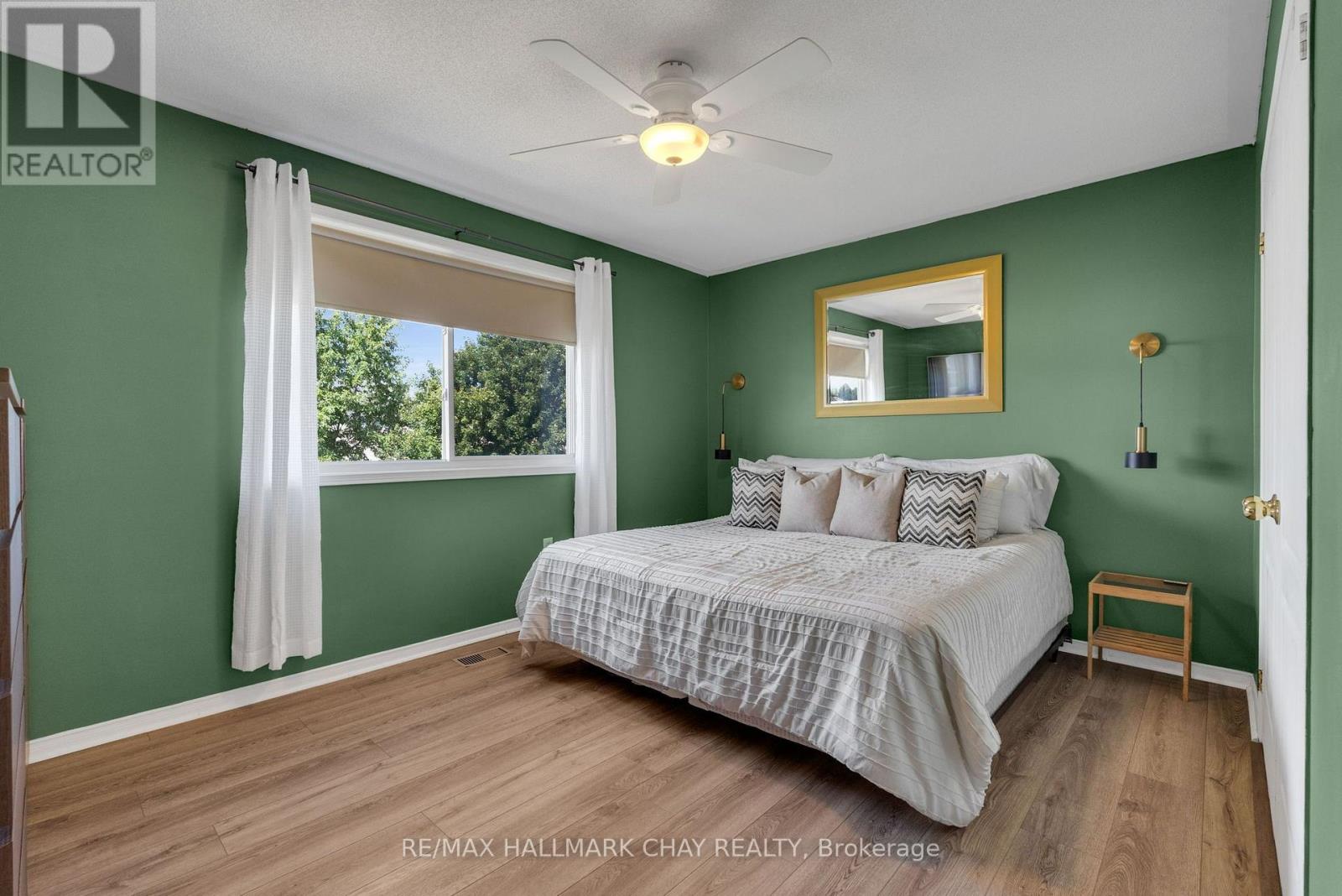 38 Admiral Crescent Property Photo 9