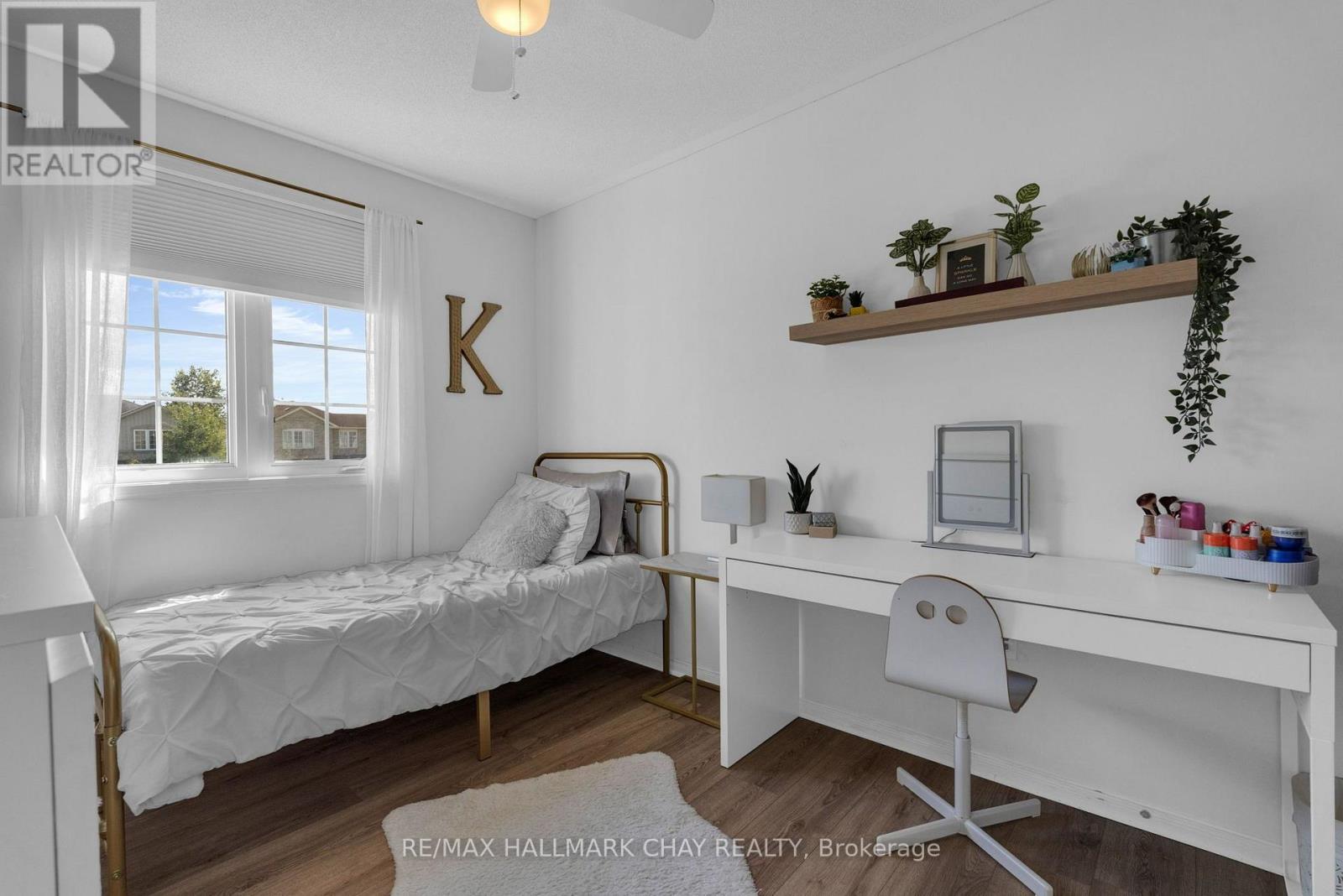 38 Admiral Crescent Property Photo 12
