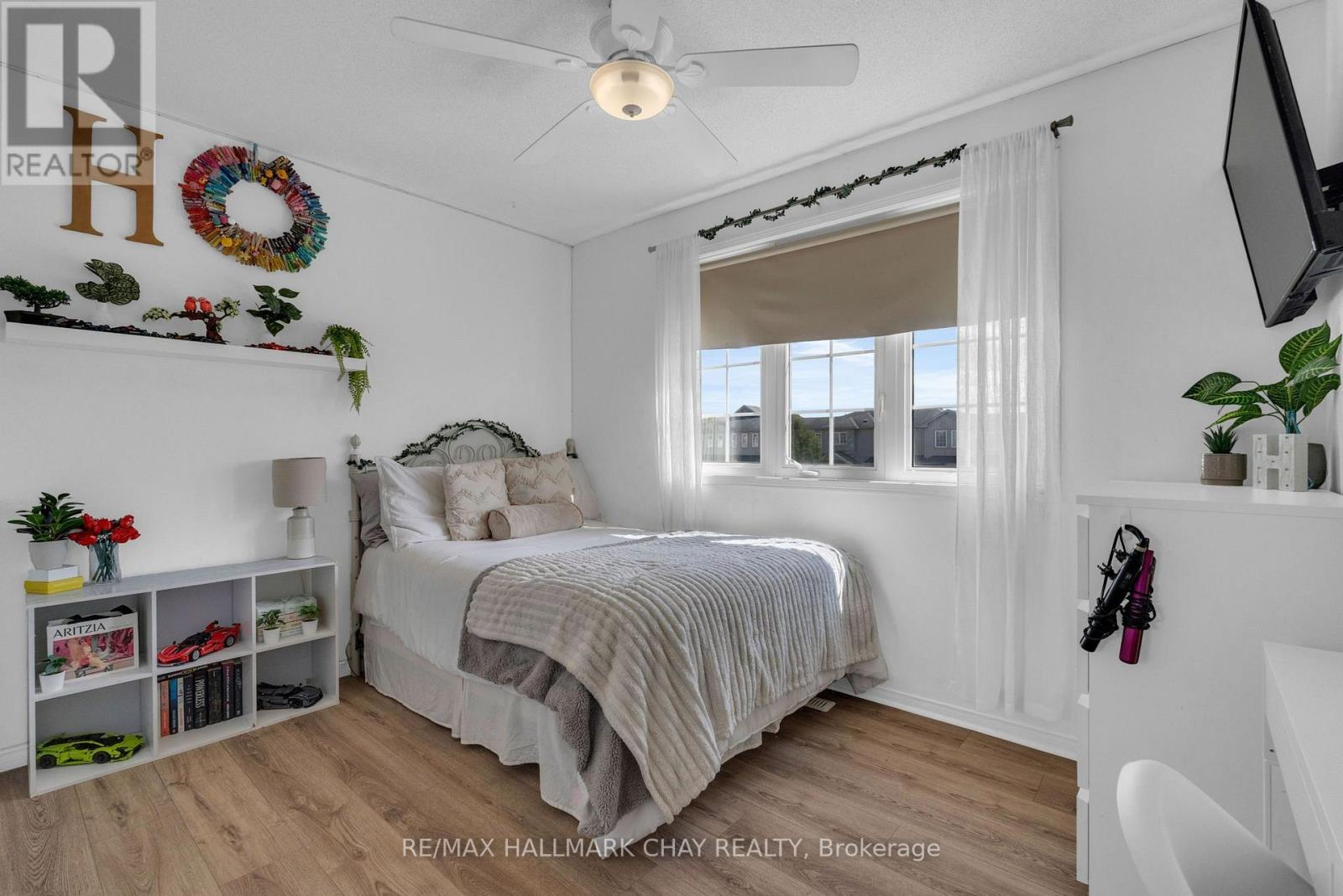 38 Admiral Crescent Property Photo 14