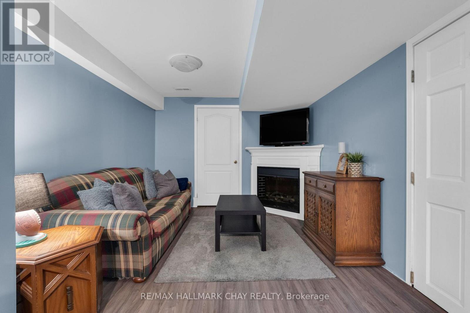 38 Admiral Crescent Property Photo 20