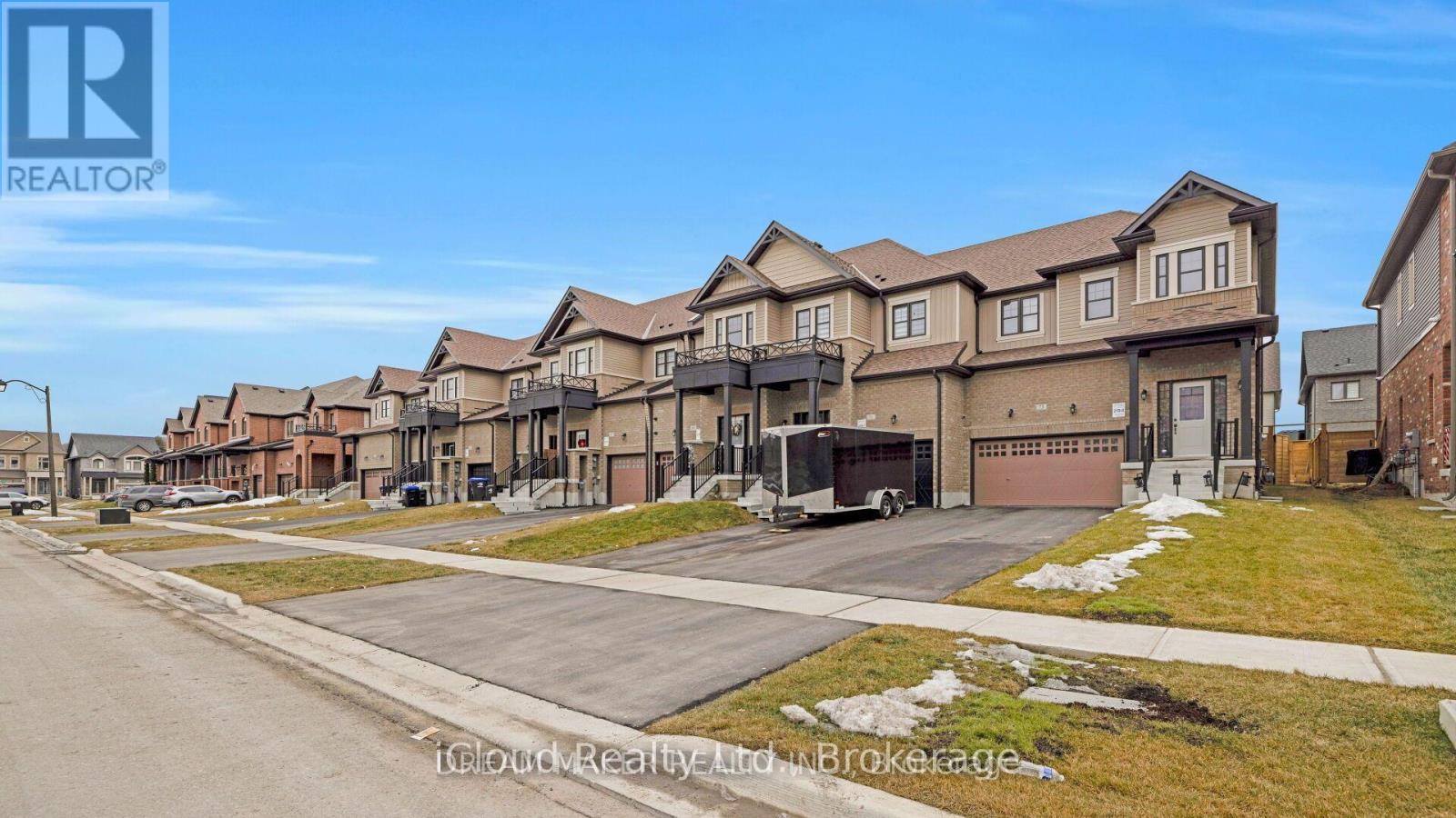 73 Lorne Thomas Place Property Photo 2