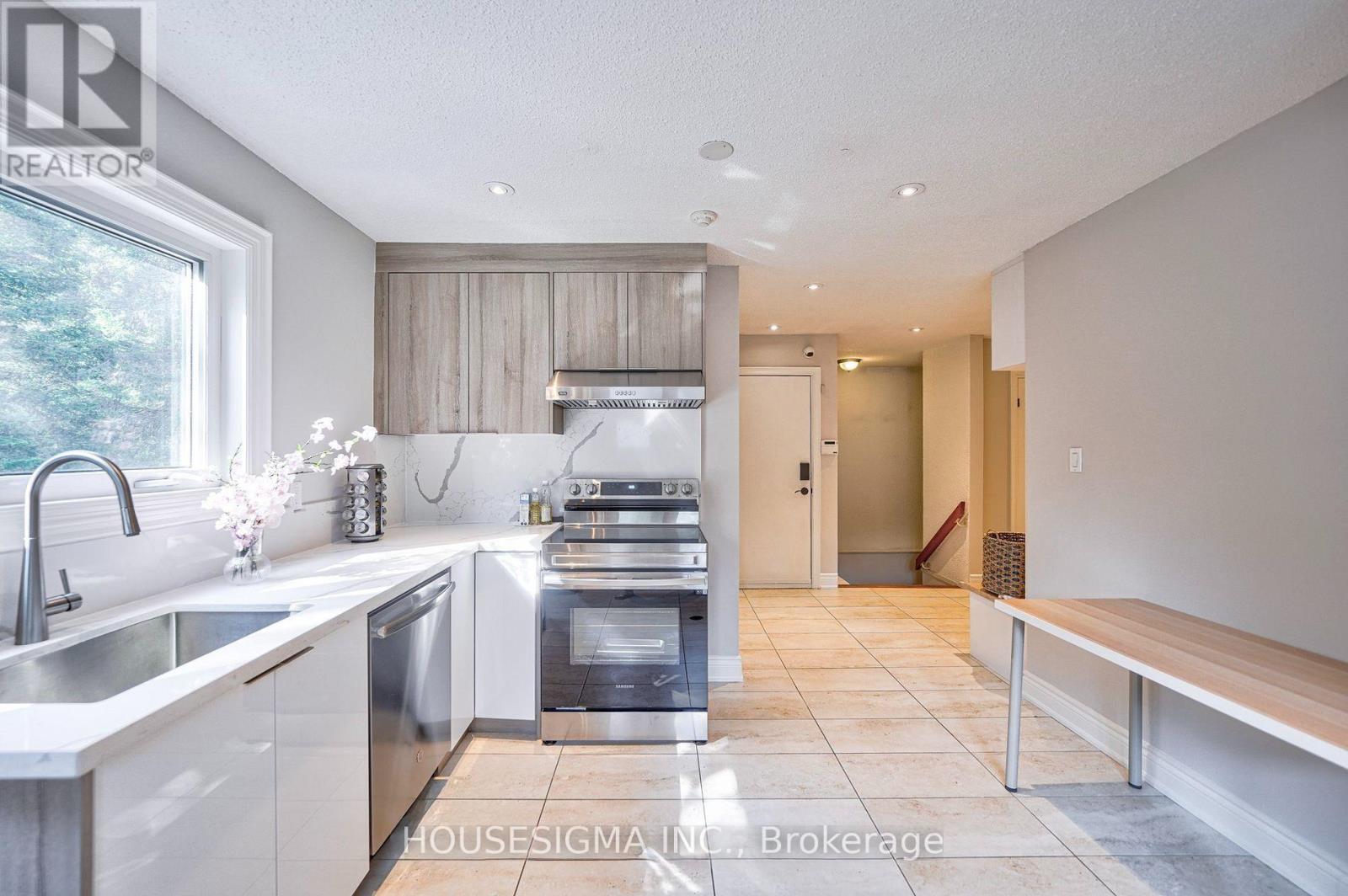 95 Cavell Avenue Property Photo 15