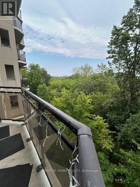 403 - 2 Maison Parc Court Property Photo 34