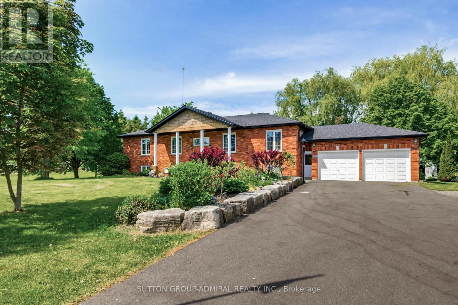 6776 County Road 10 Property Photo 1