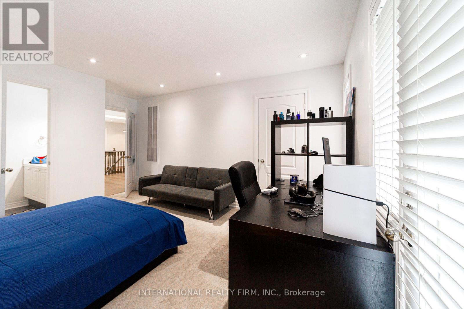 74 Regatta Avenue Property Photo 21