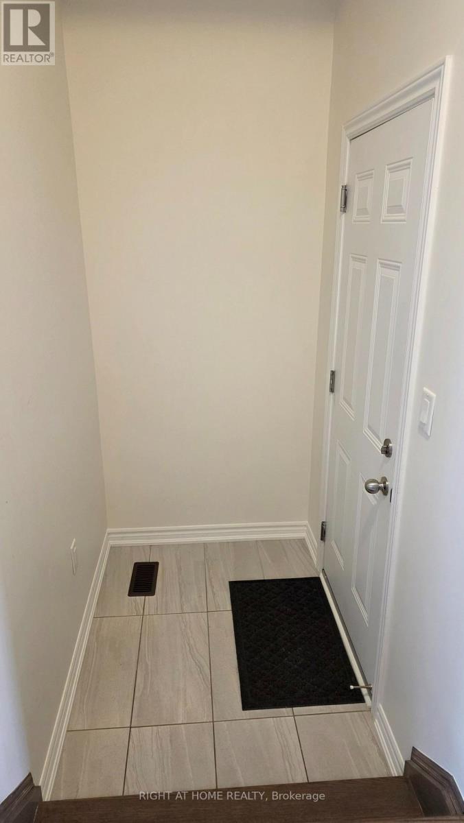 2257 Grainger Loop Property Photo 5