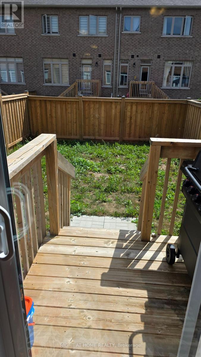 2257 Grainger Loop Property Photo 16