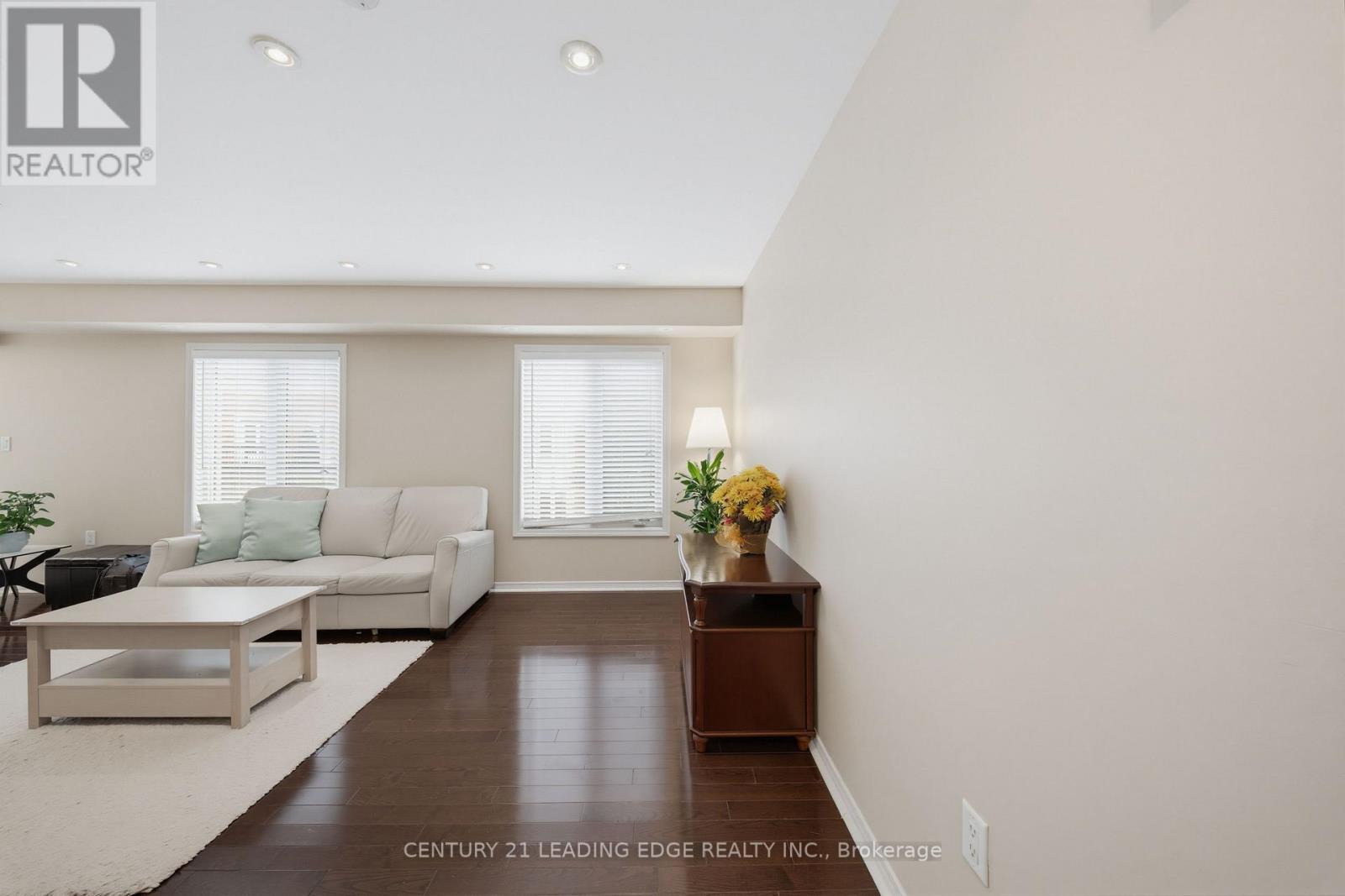 2179 Bur Oak Avenue Property Photo 11