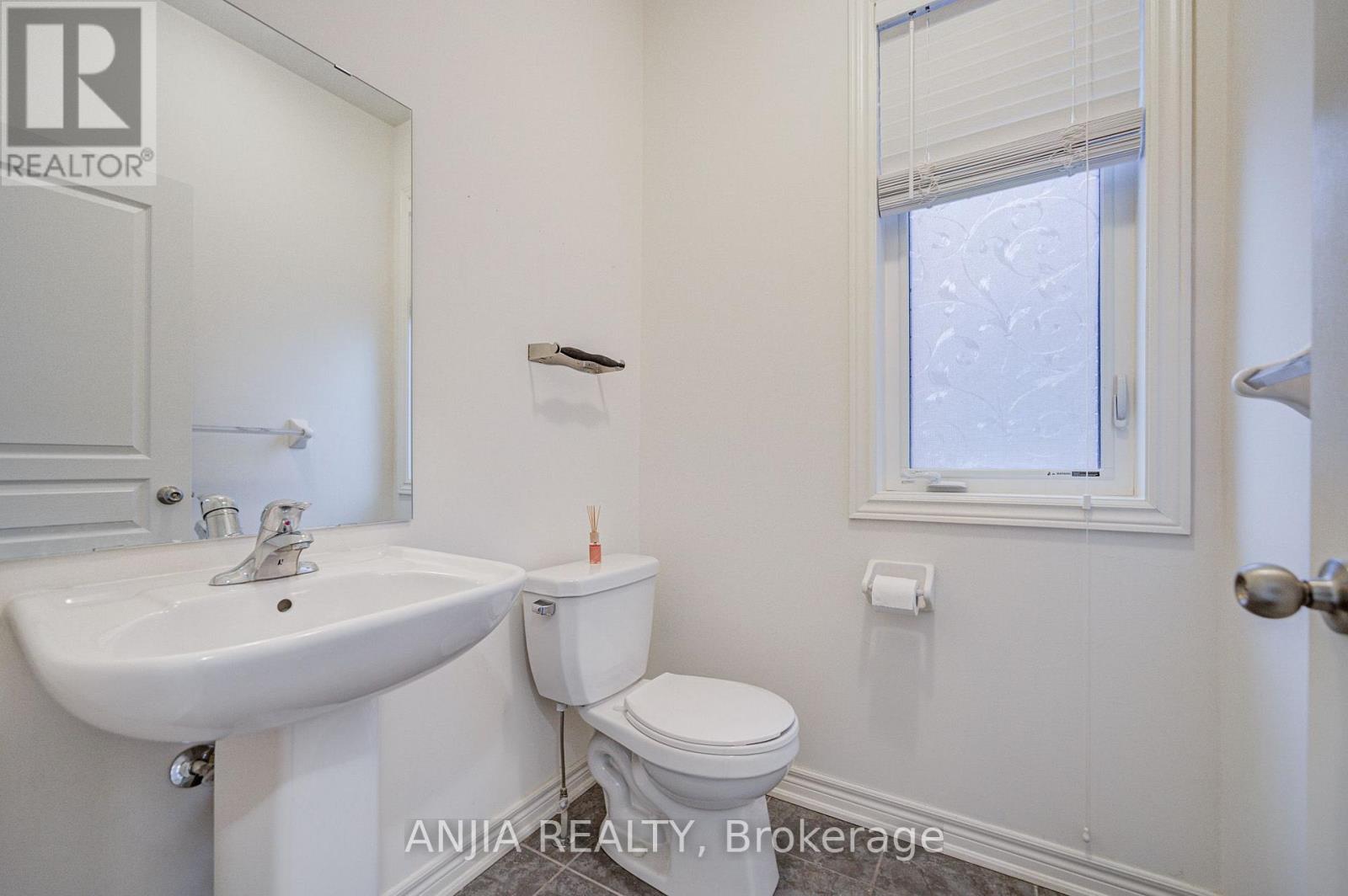 115 Wilfred Murison Avenue Property Photo 8