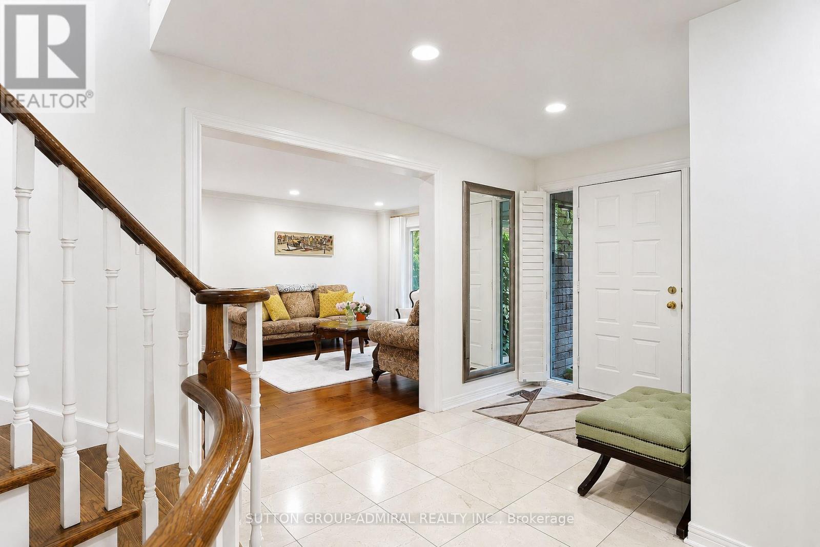 232 Franklin Avenue Property Photo 4