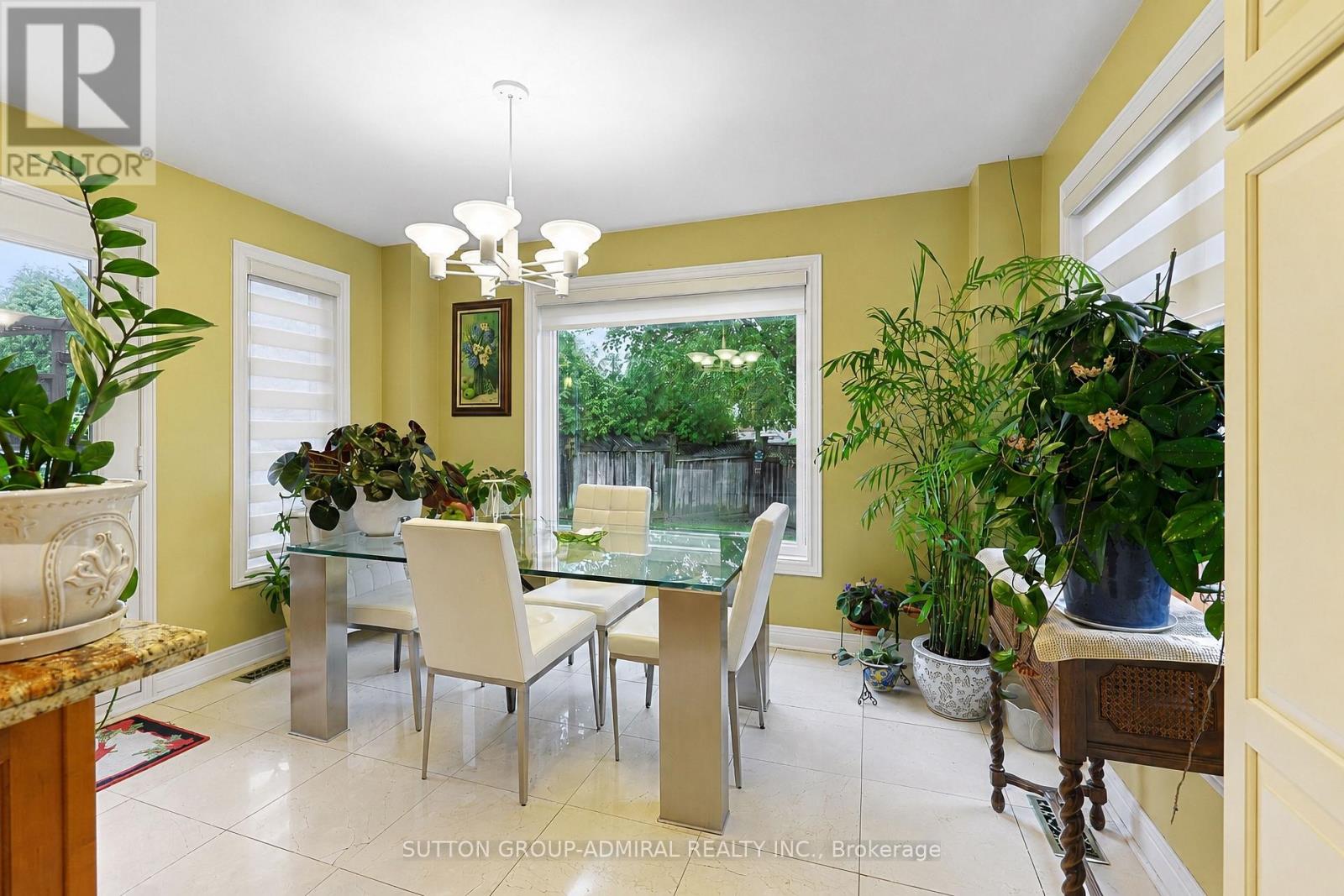 232 Franklin Avenue Property Photo 8