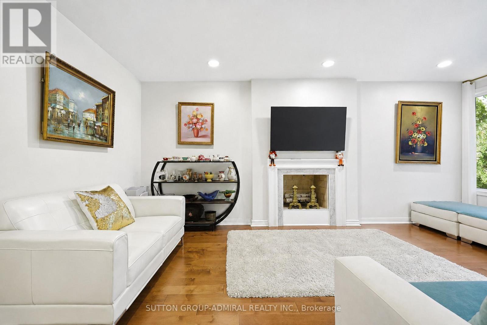 232 Franklin Avenue Property Photo 13