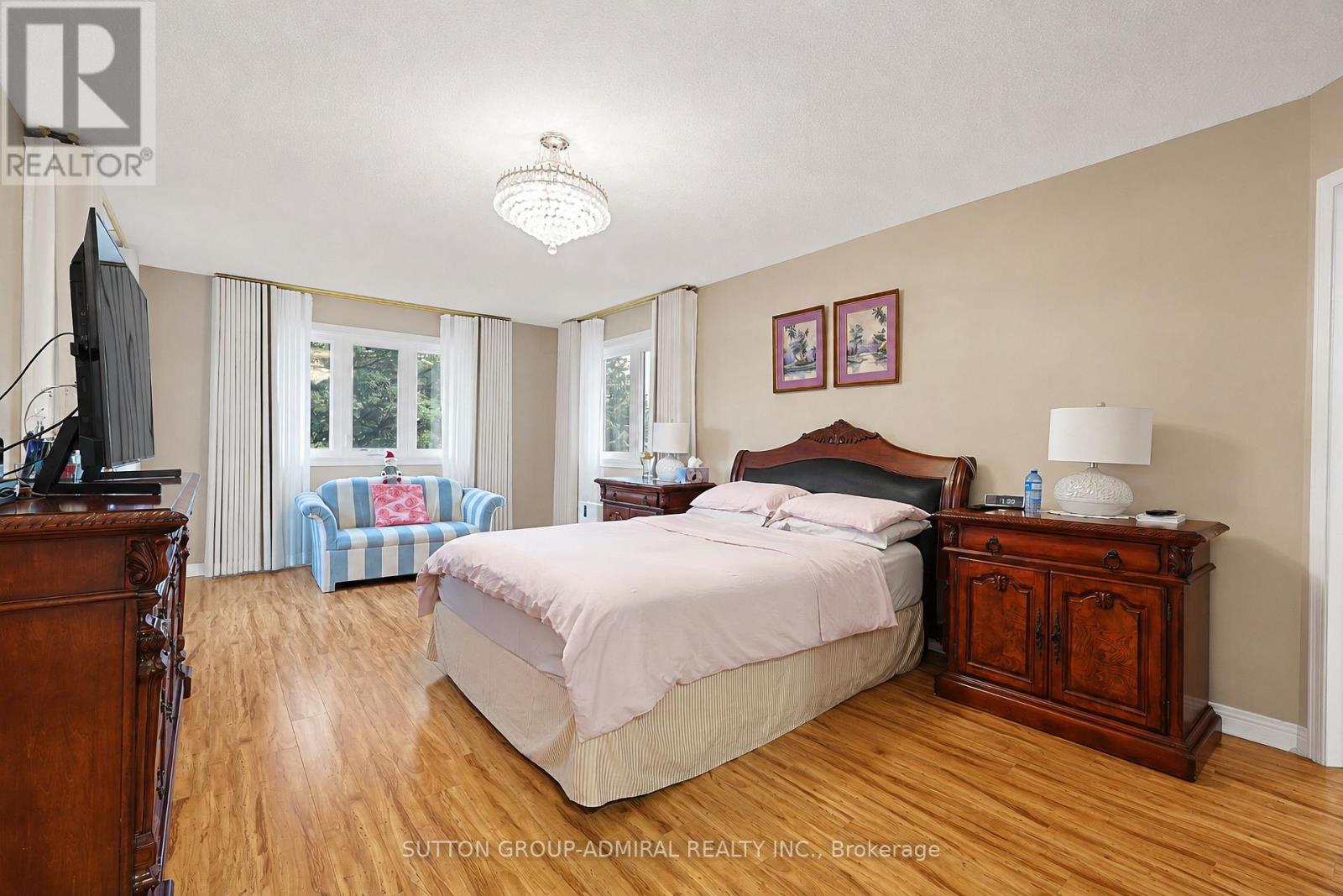 232 Franklin Avenue Property Photo 18
