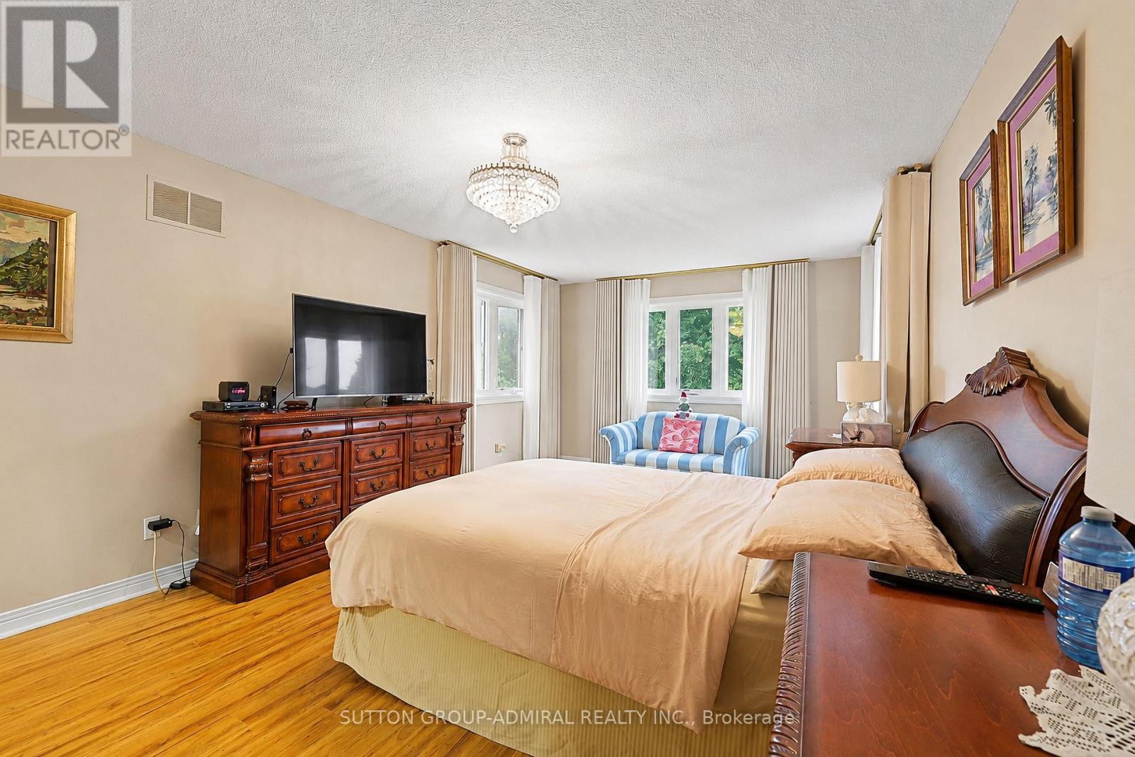 232 Franklin Avenue Property Photo 19