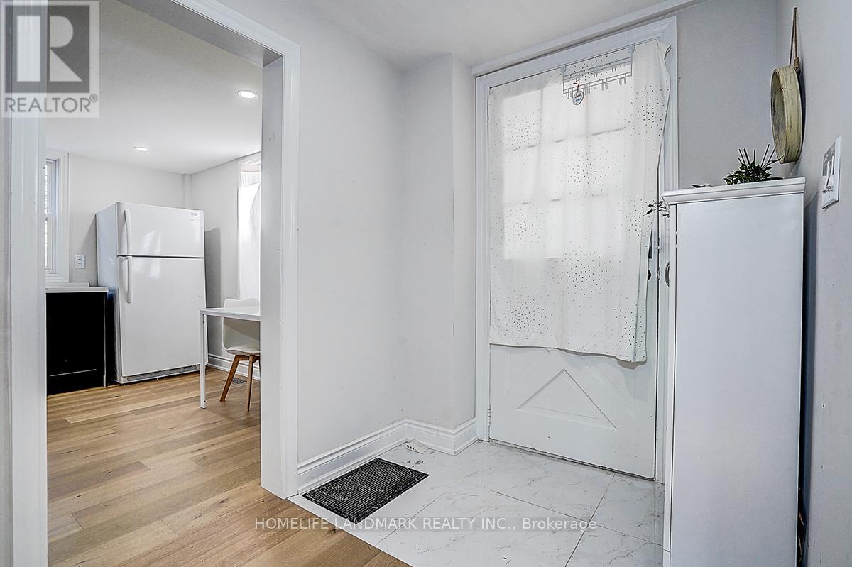 18846 Leslie Street Property Photo 2