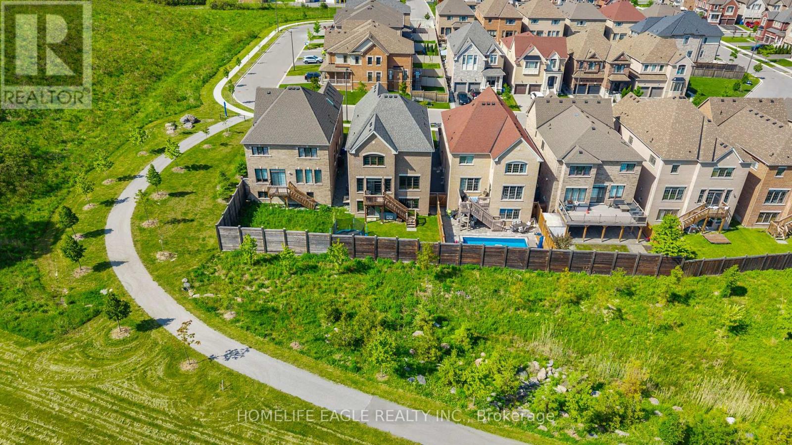 58 Tesla Crescent Property Photo 22