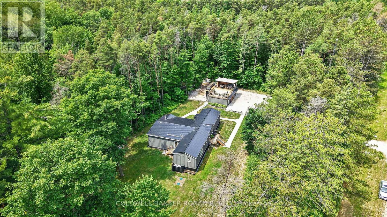 9087 Webster Road Property Photo 1