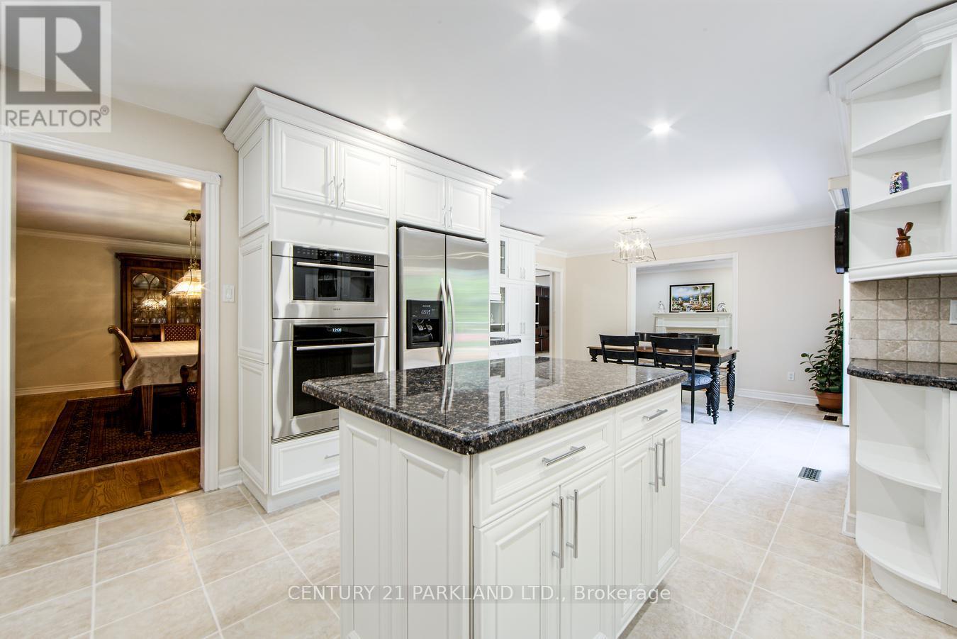 112 Strathearn Avenue Property Photo 9