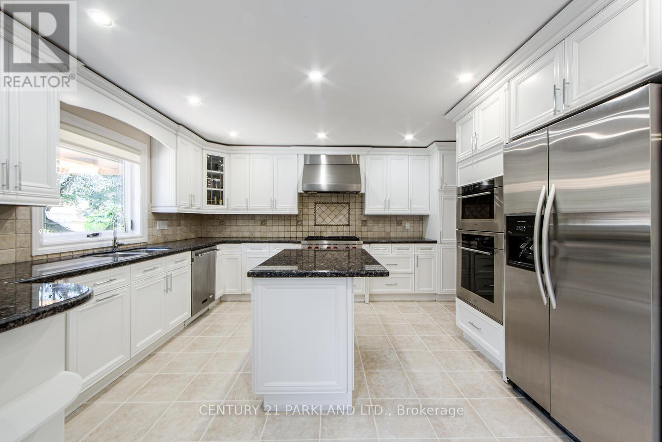 112 Strathearn Avenue Property Photo 10