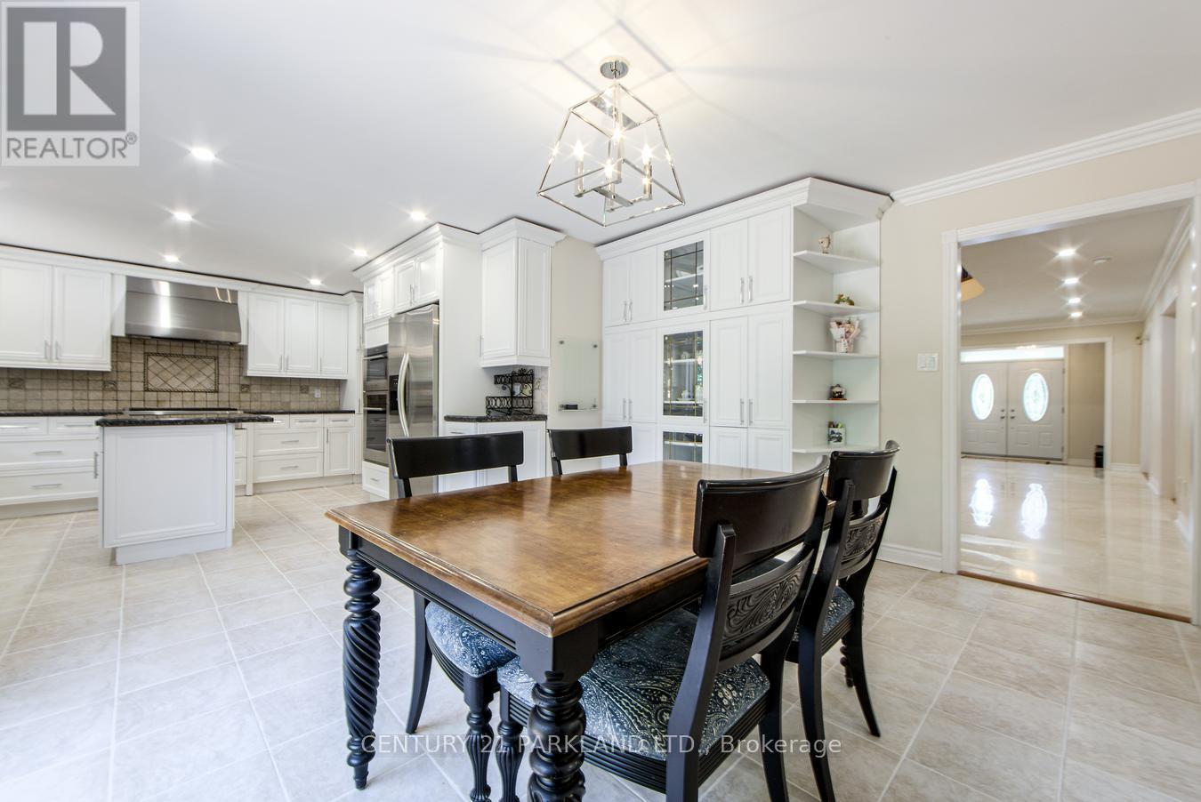 112 Strathearn Avenue Property Photo 14