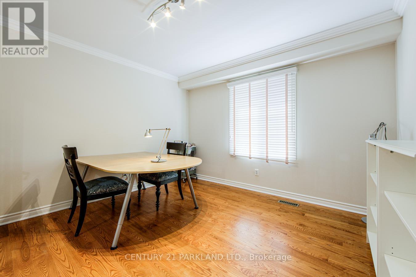 112 Strathearn Avenue Property Photo 17