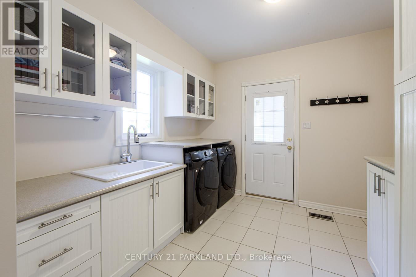 112 Strathearn Avenue Property Photo 19