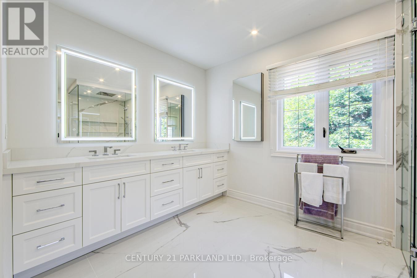 112 Strathearn Avenue Property Photo 25