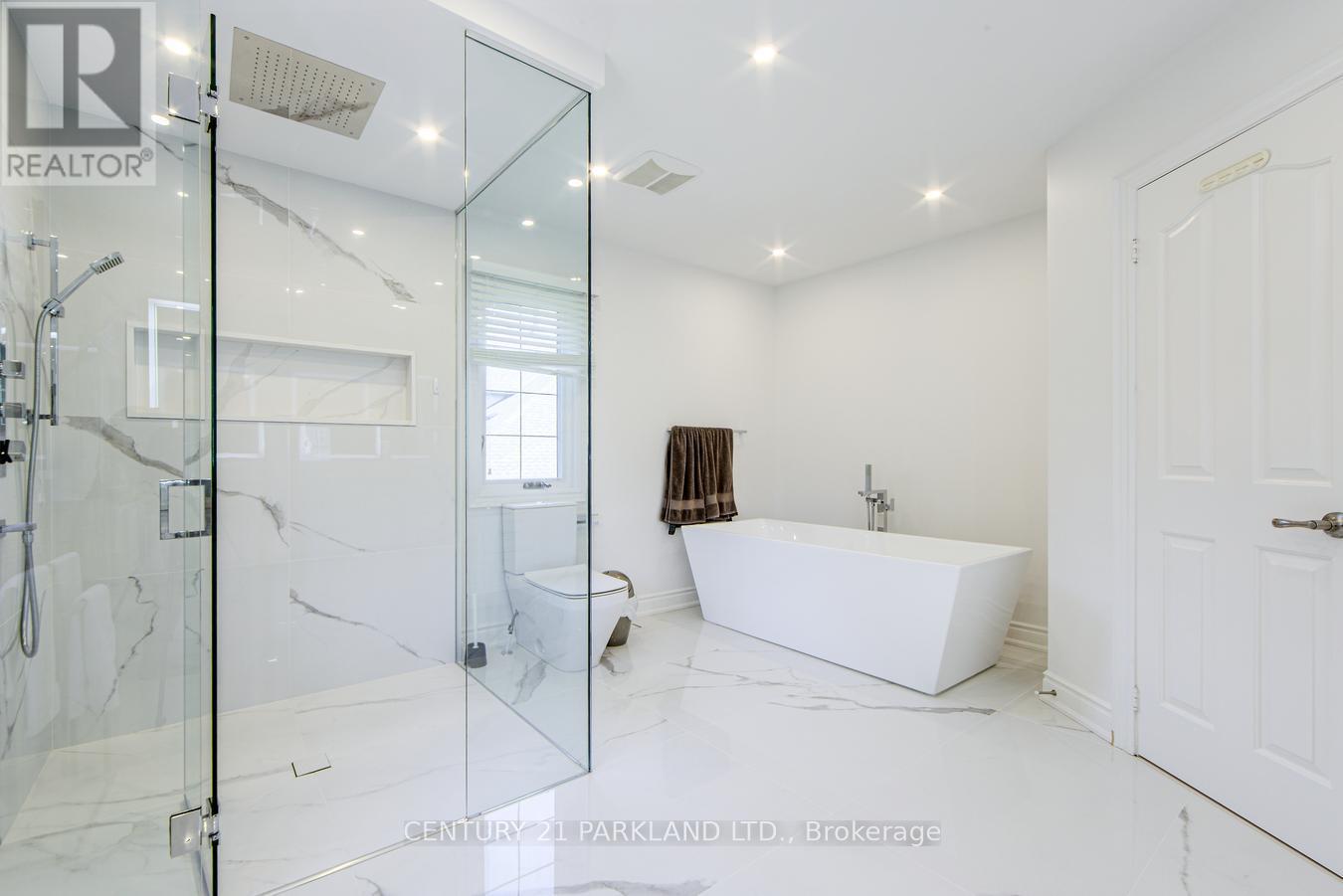 112 Strathearn Avenue Property Photo 26