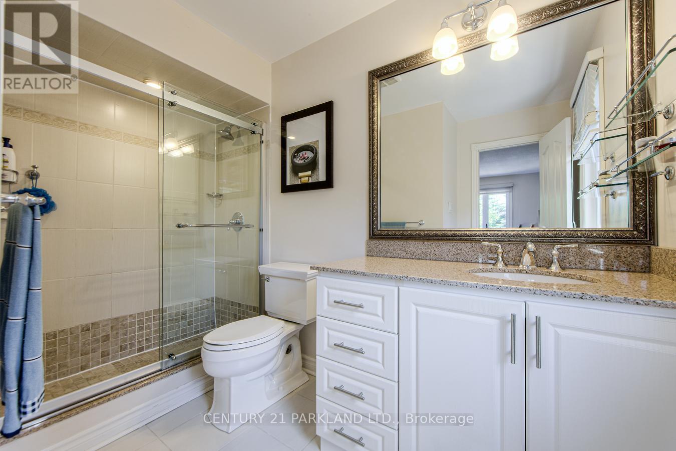 112 Strathearn Avenue Property Photo 30