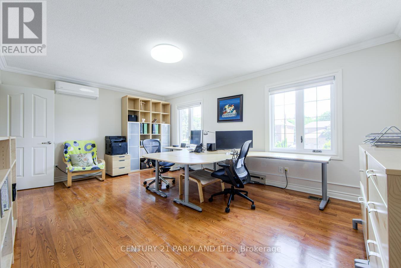 112 Strathearn Avenue Property Photo 36
