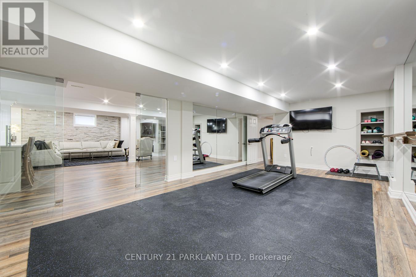 112 Strathearn Avenue Property Photo 43