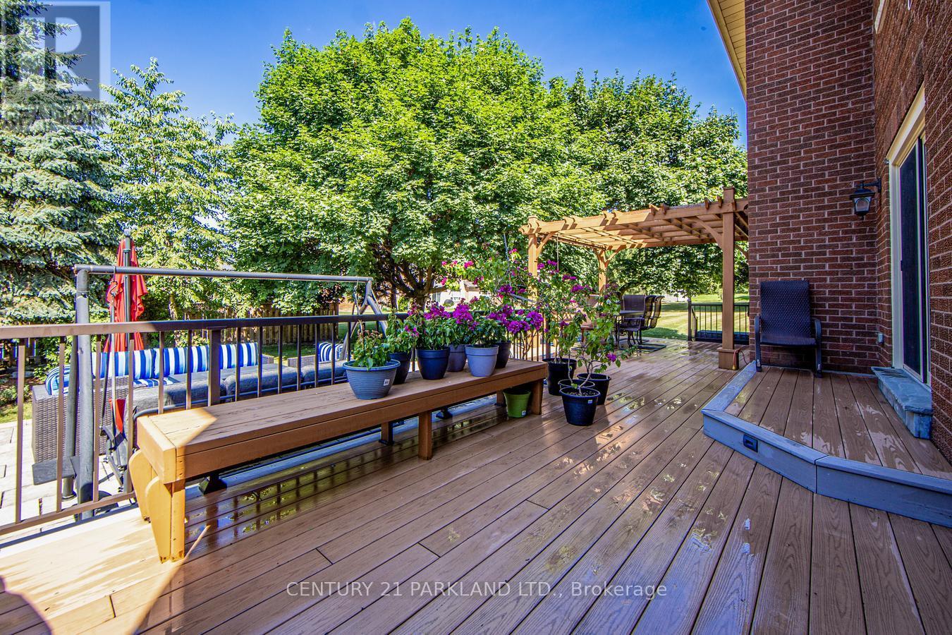 112 Strathearn Avenue Property Photo 45
