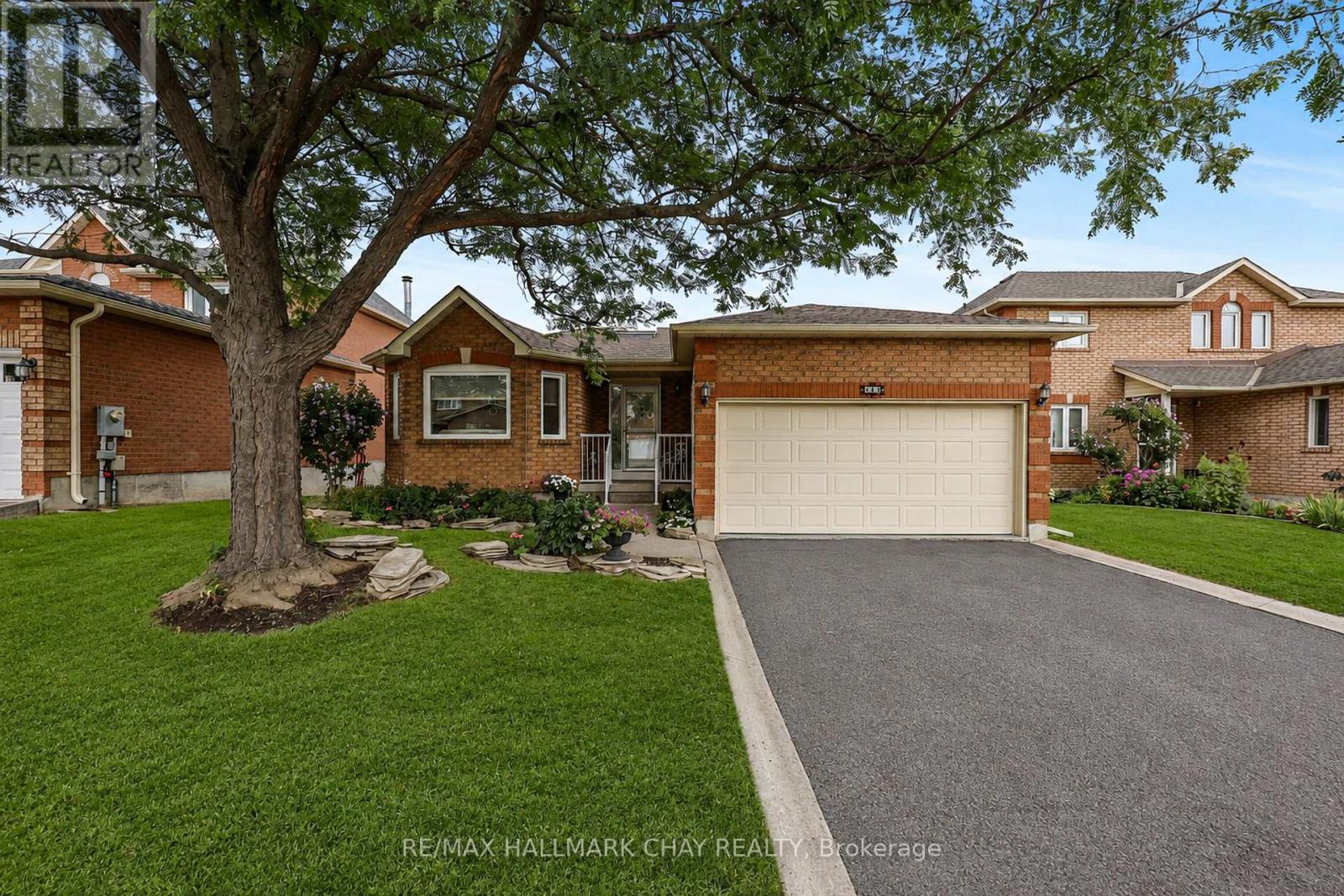 207 MELBOURNE DRIVE Property Photo 1