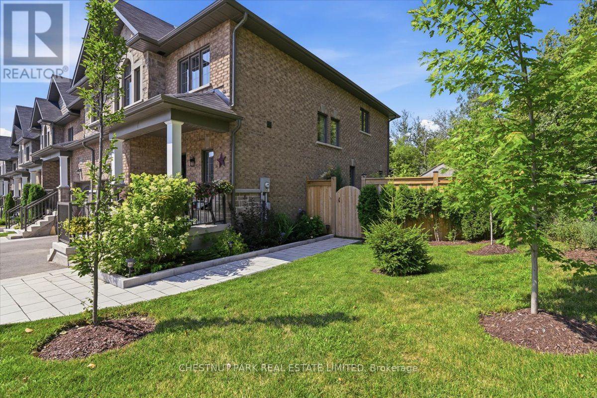 21 Gord Matthews Way Property Photo 2