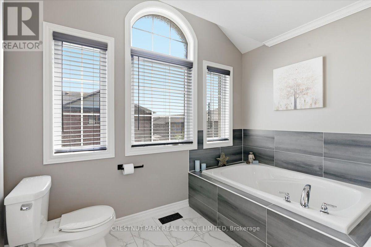 21 Gord Matthews Way Property Photo 25