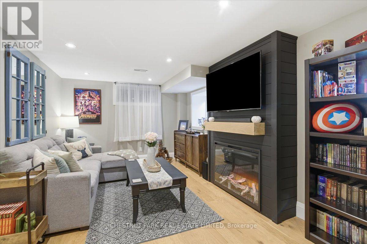 21 Gord Matthews Way Property Photo 32