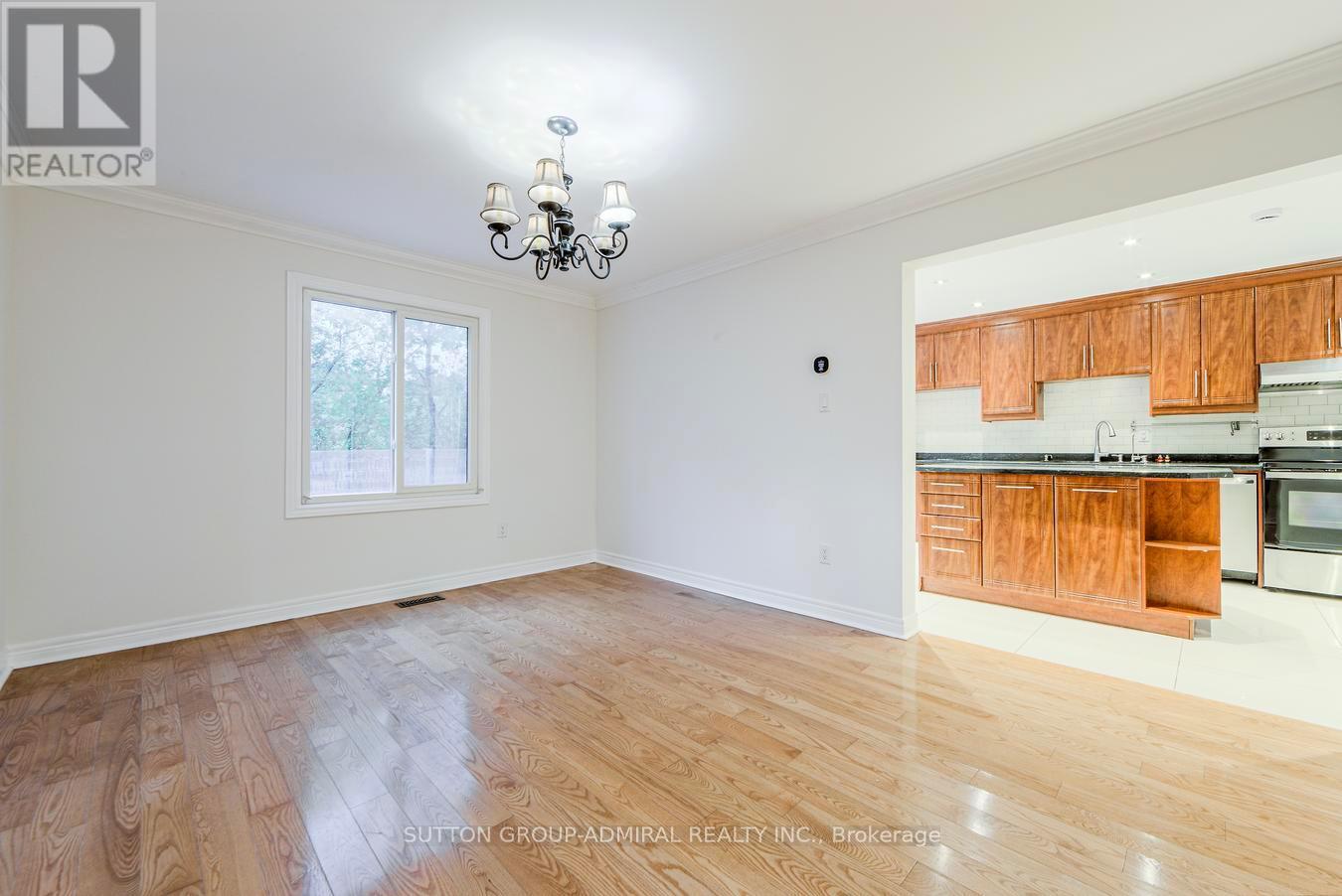Main Flr - 63 Croteau Crescent Property Photo 12