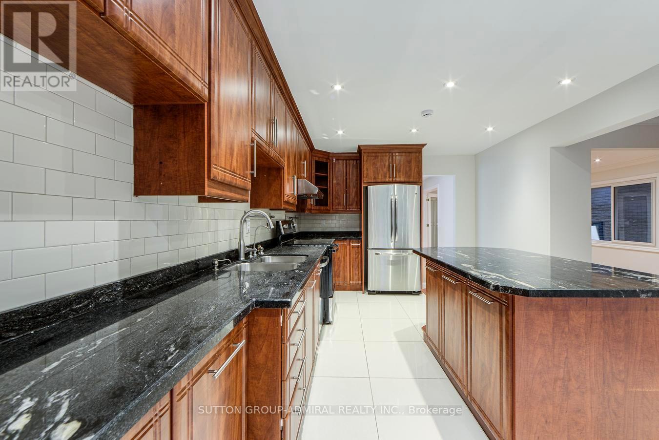 Main Flr - 63 Croteau Crescent Property Photo 19