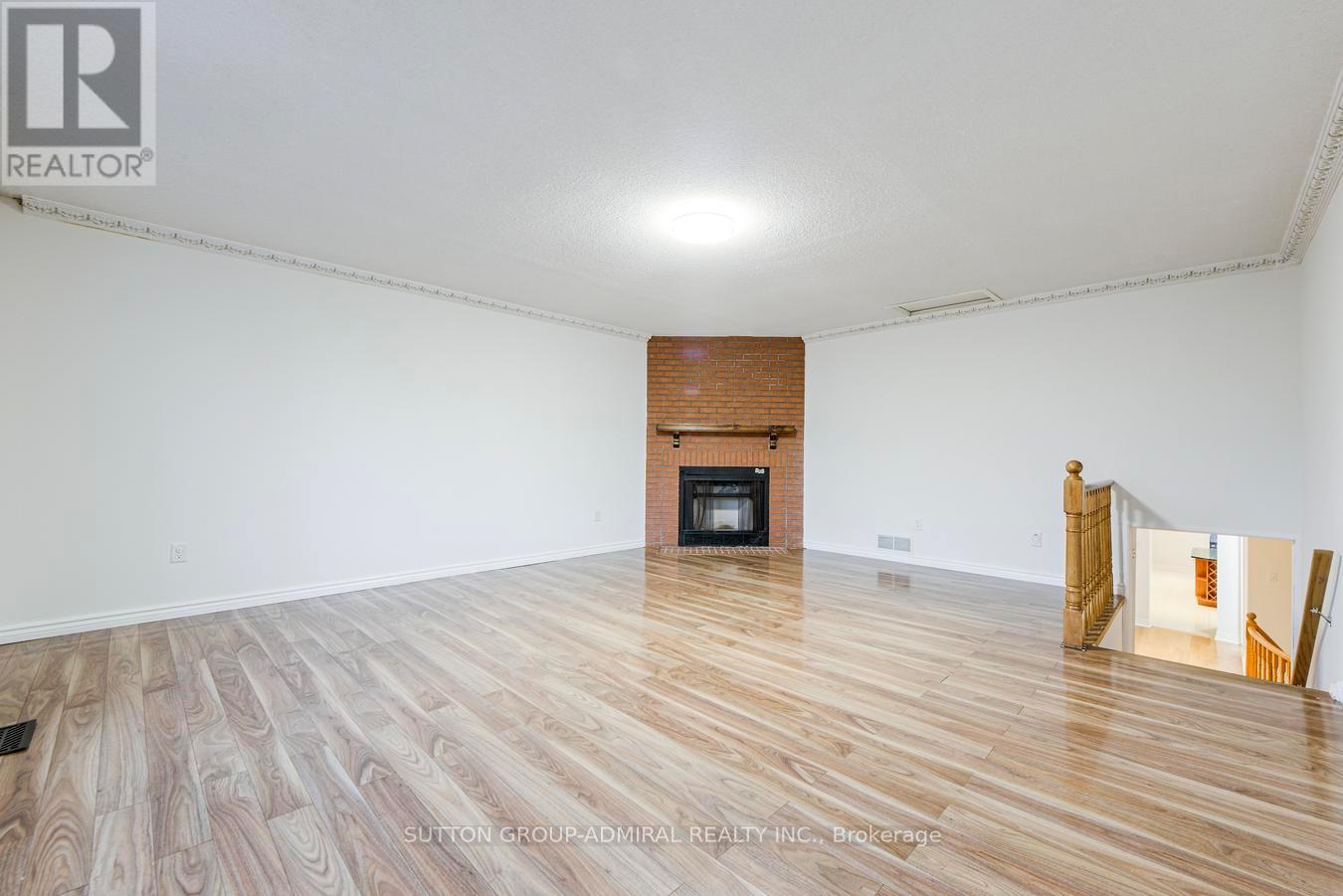 Main Flr - 63 Croteau Crescent Property Photo 22