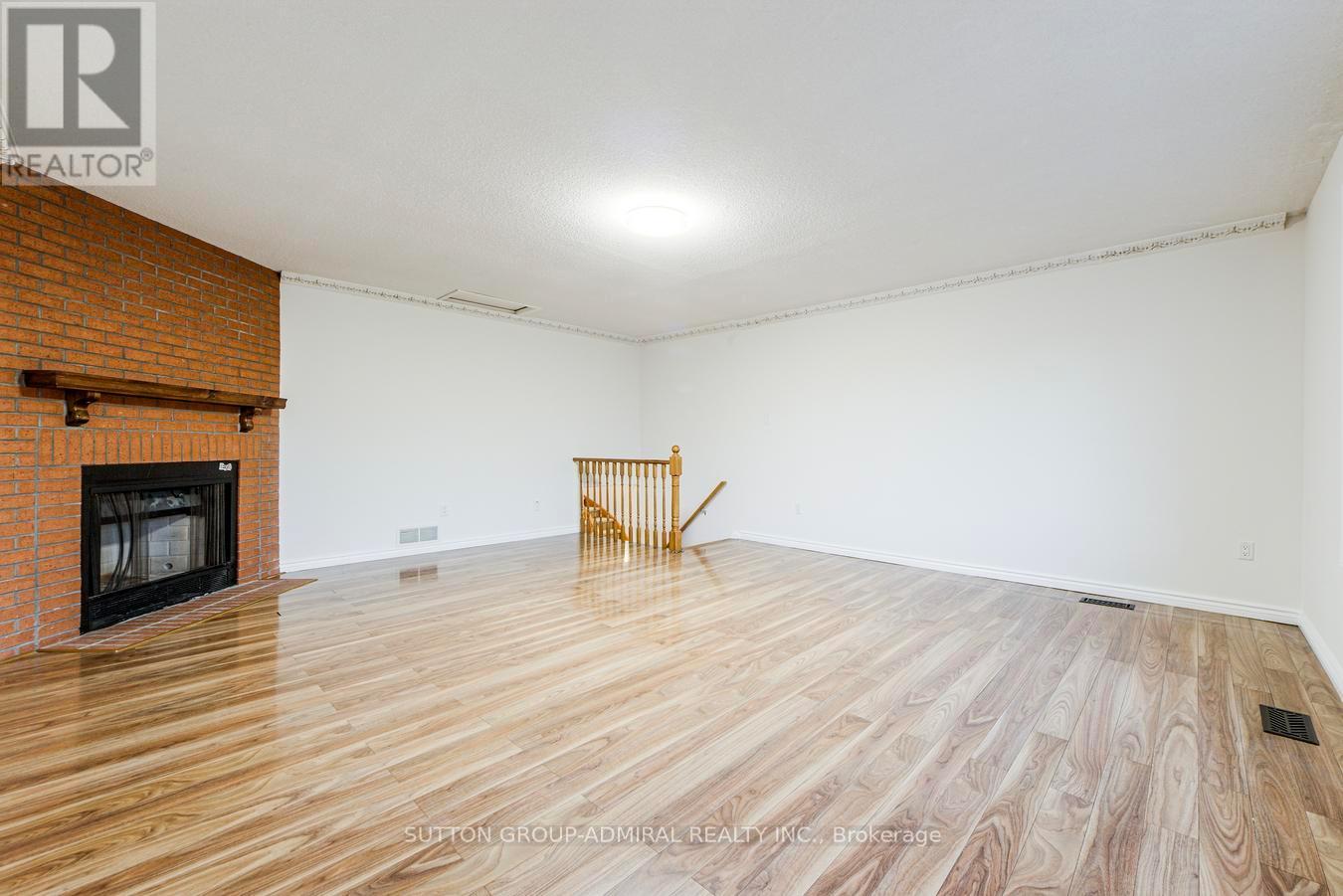 Main Flr - 63 Croteau Crescent Property Photo 23
