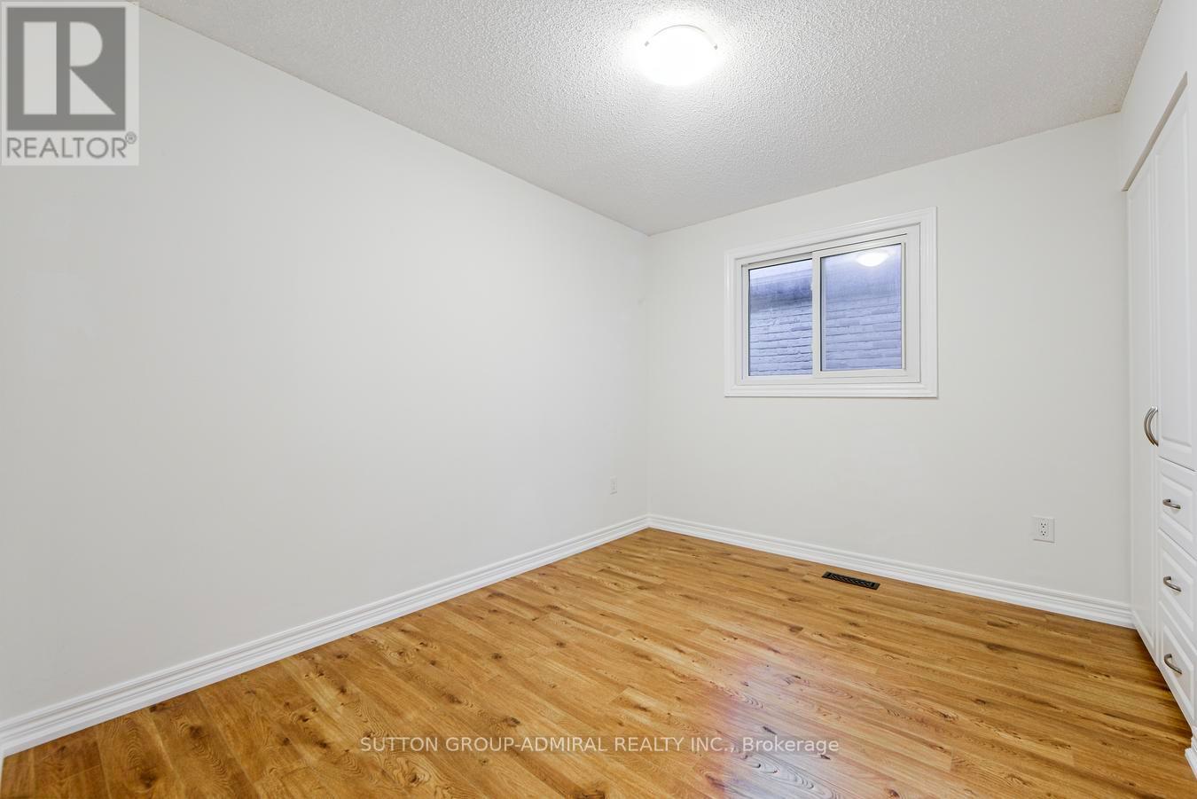 Main Flr - 63 Croteau Crescent Property Photo 30