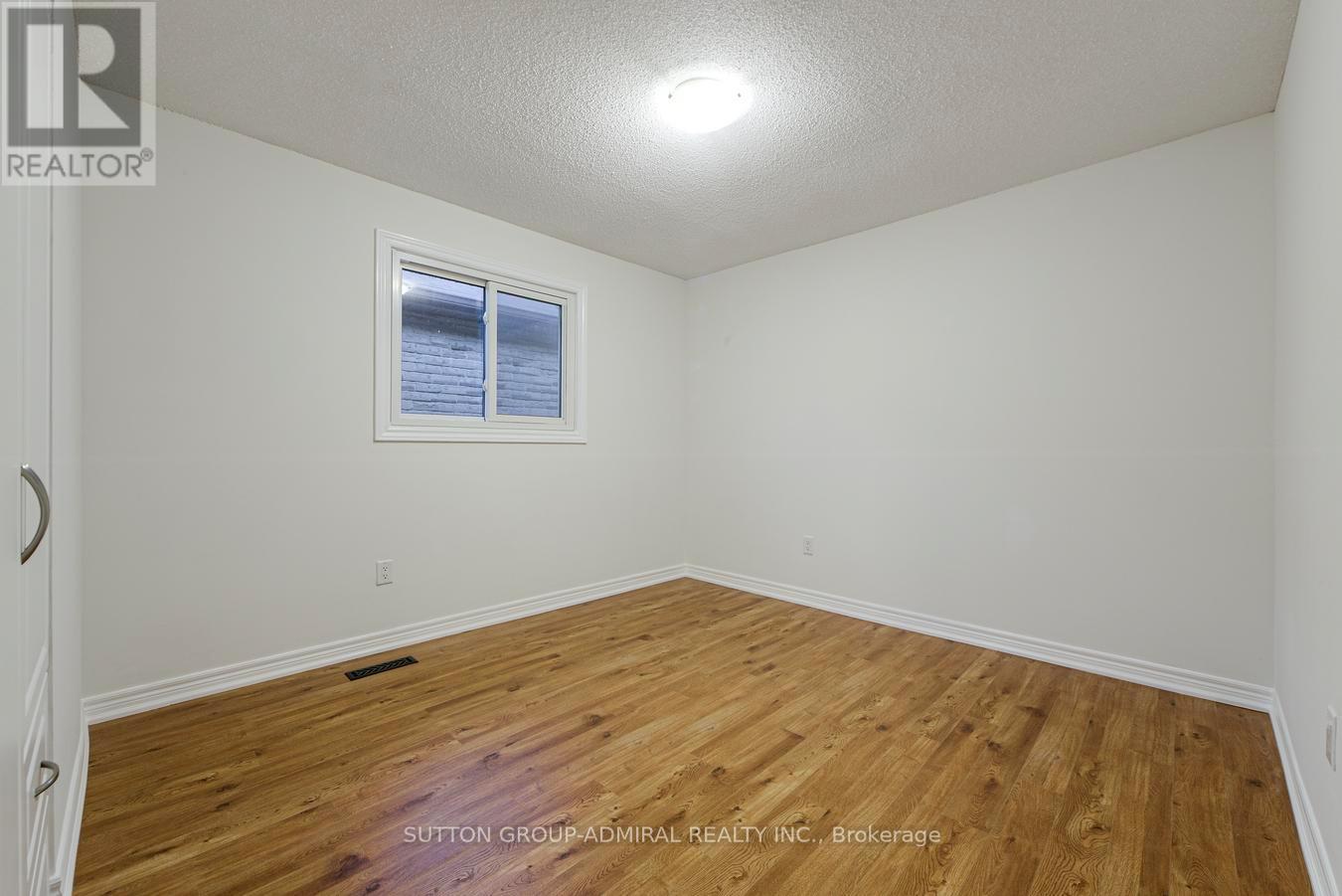 Main Flr - 63 Croteau Crescent Property Photo 32