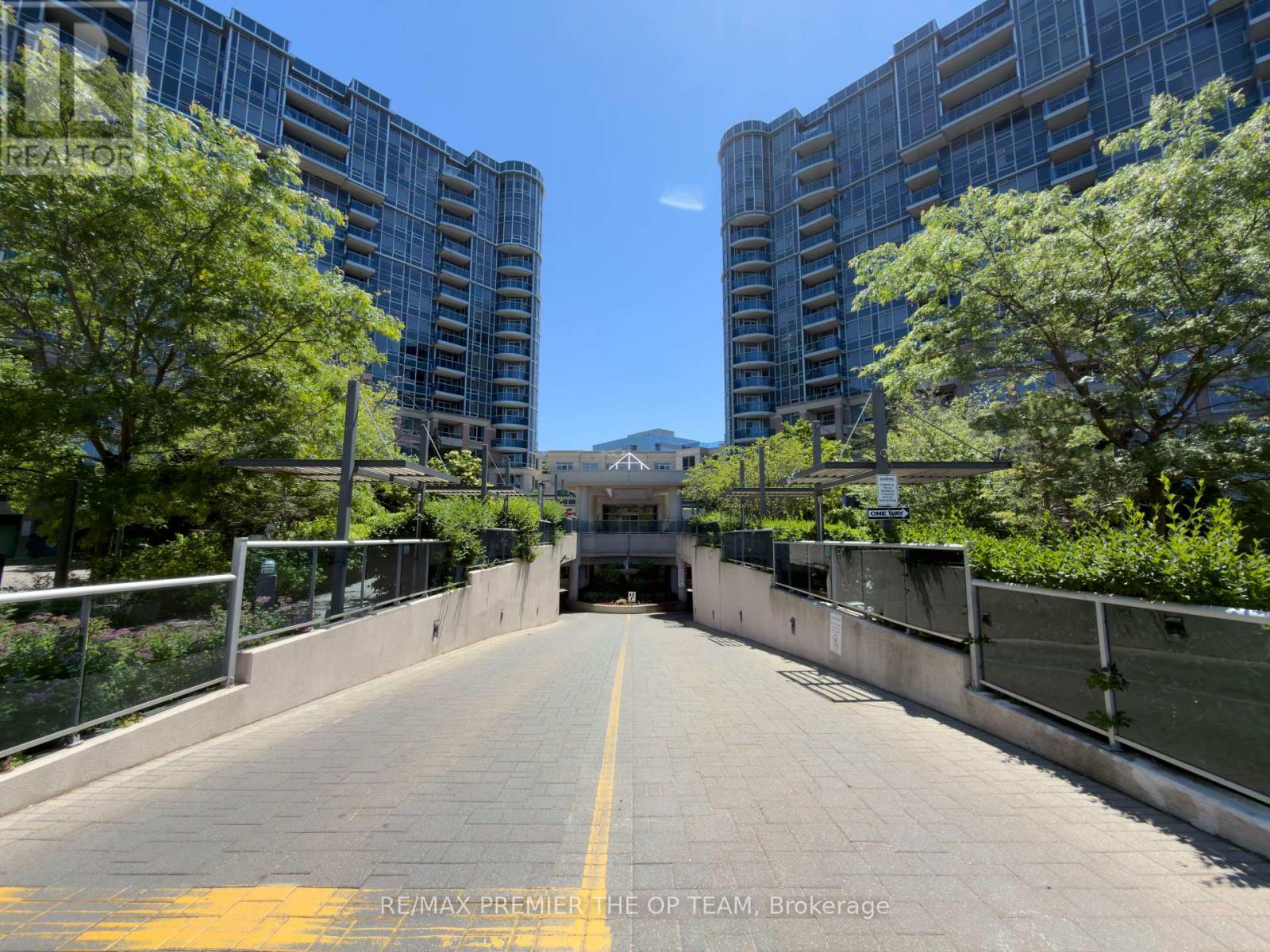 1077 - 23 Cox Boulevard Property Photo 1