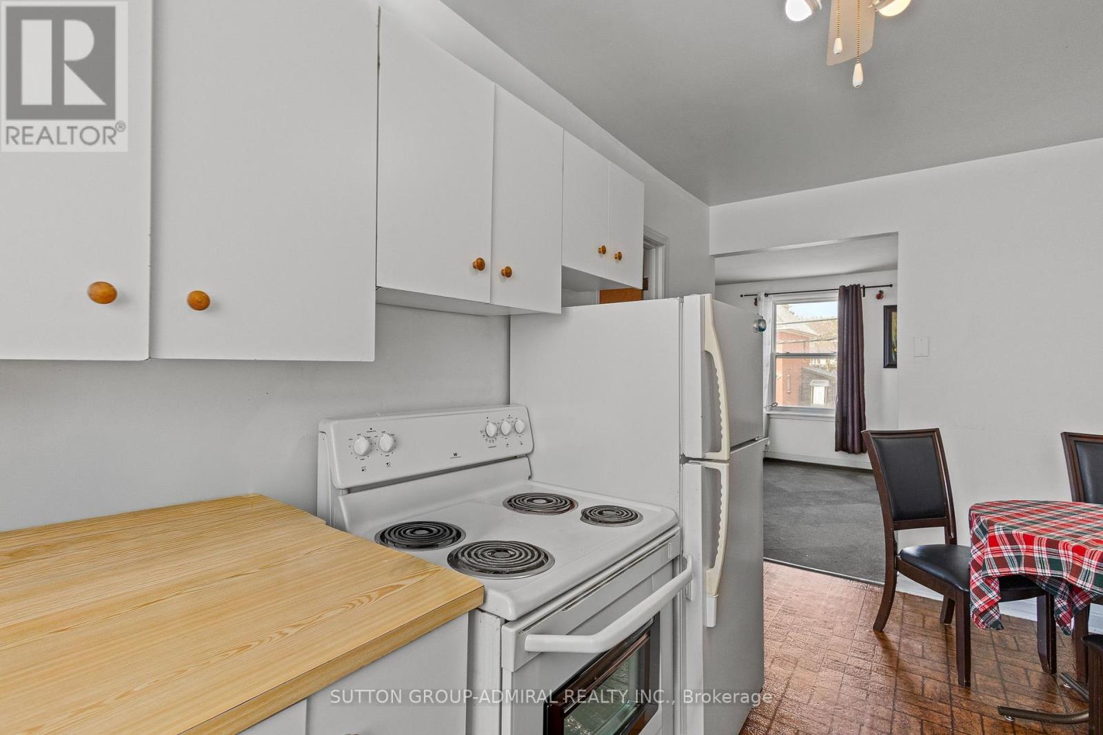 6745 Main Street Property Photo 15
