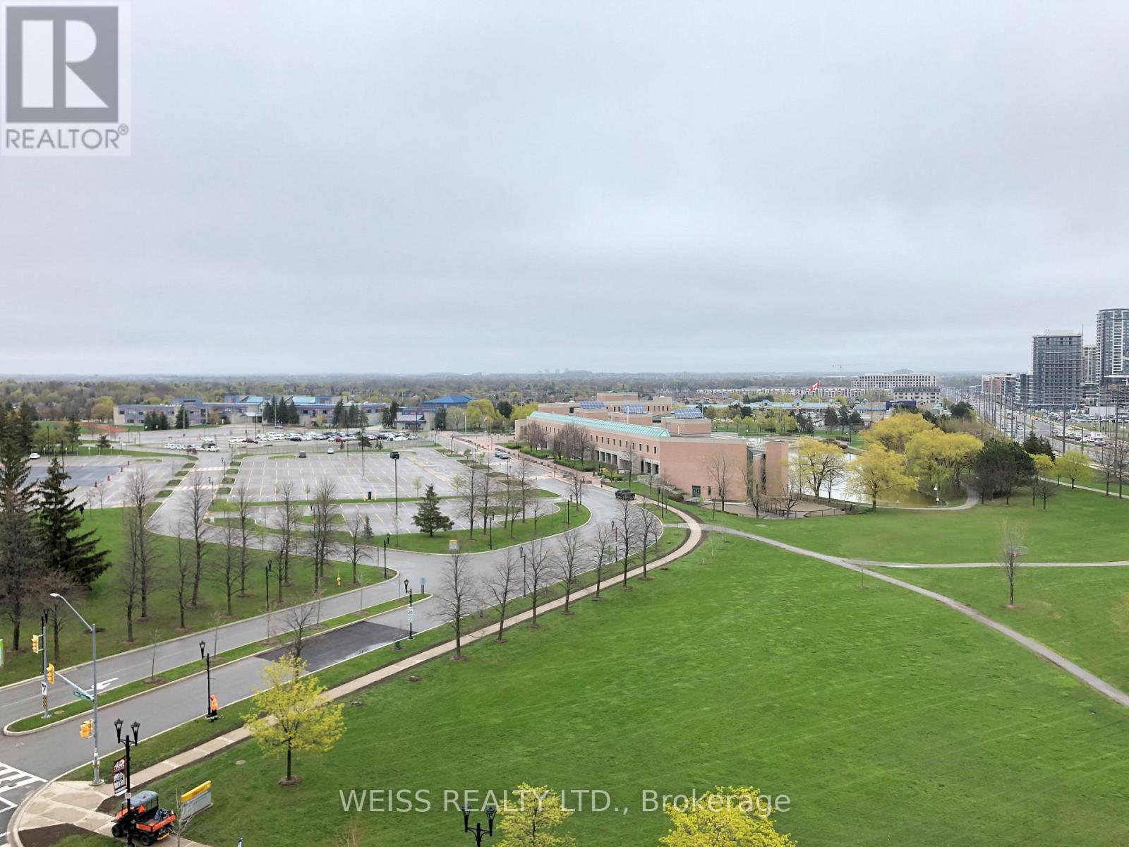 1023 - 33 Cox Boulevard E Property Photo 1