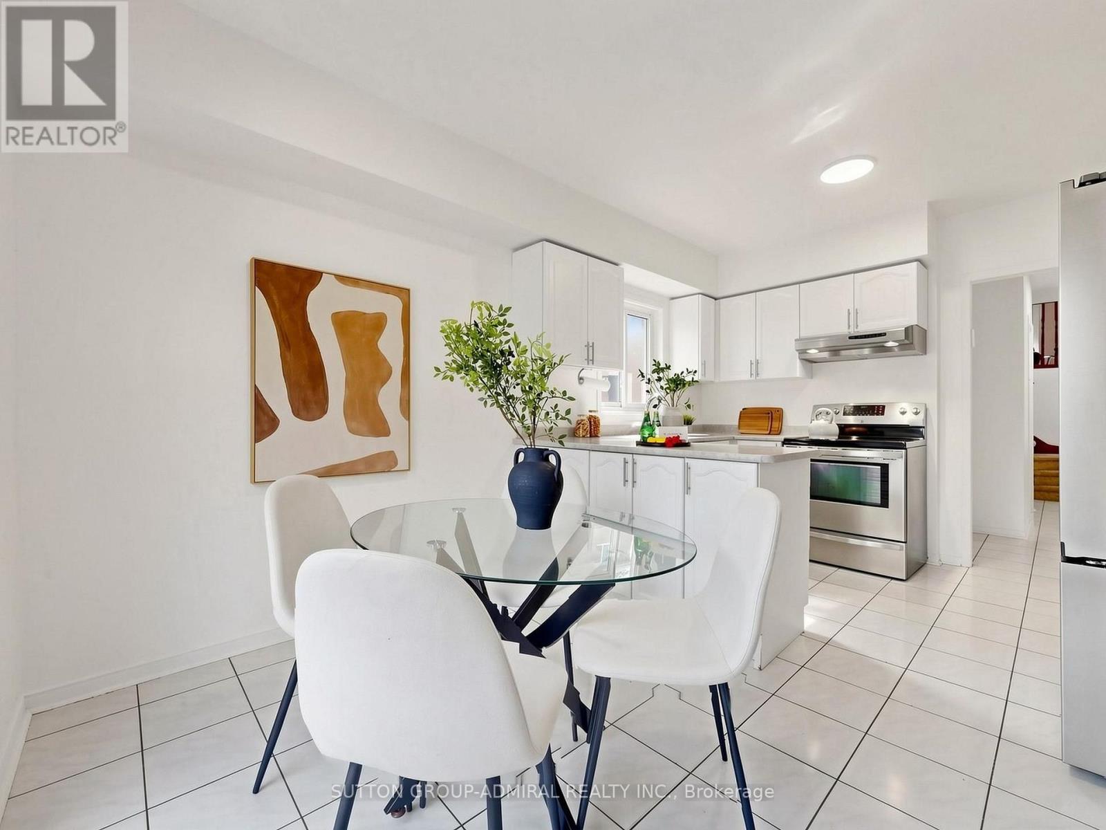 48 Glenbury Drive Property Photo 12
