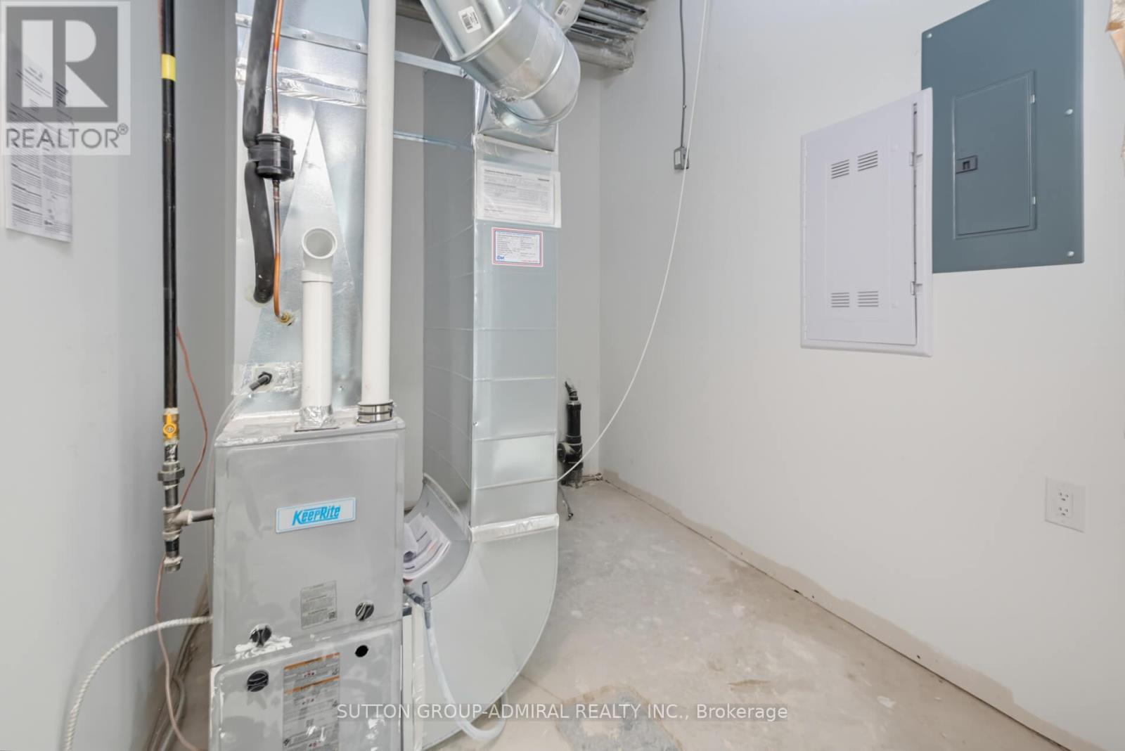 4 - 220 Dissette Street Property Photo 13