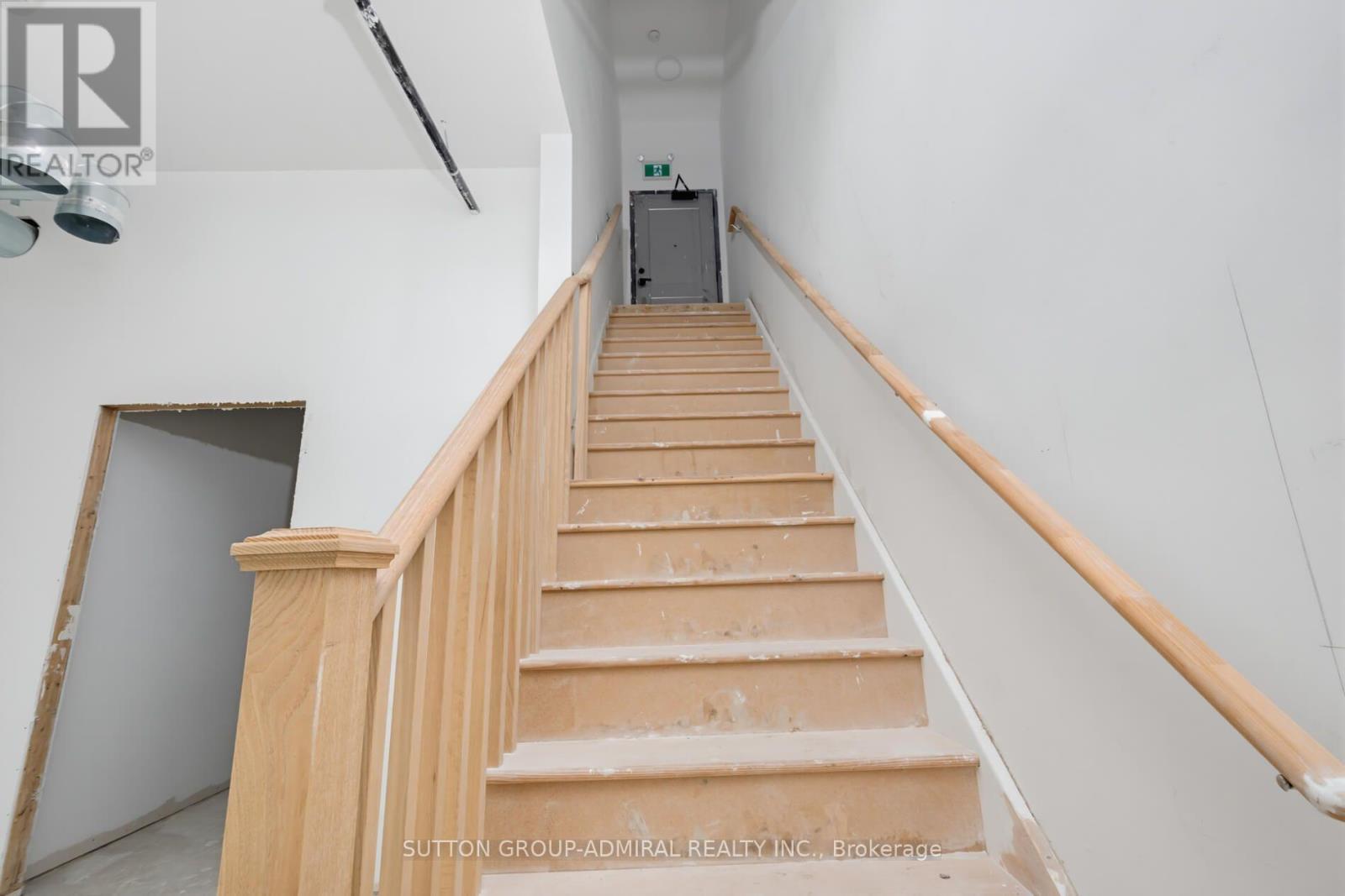 4 - 220 Dissette Street Property Photo 14